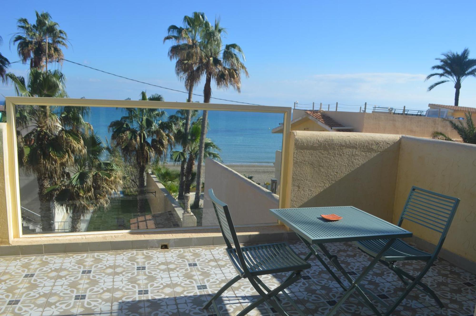 Extraordinario apartamento a pie de playa Chalet Roquetes Alicante Exterior foto