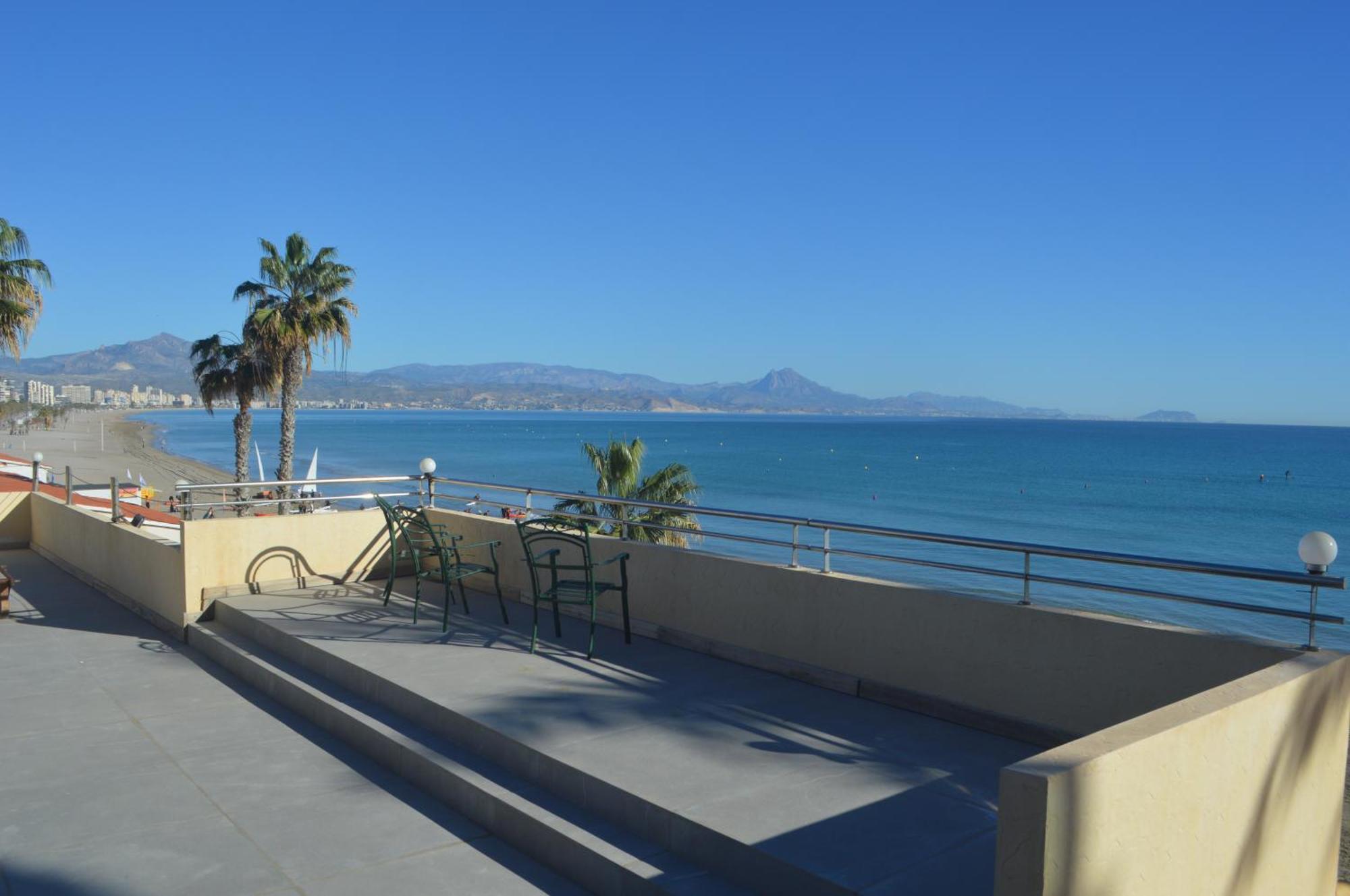 Extraordinario apartamento a pie de playa Chalet Roquetes Alicante Exterior foto
