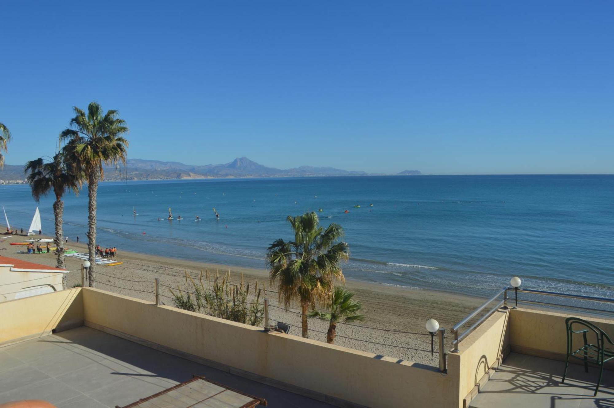 Extraordinario apartamento a pie de playa Chalet Roquetes Alicante Exterior foto