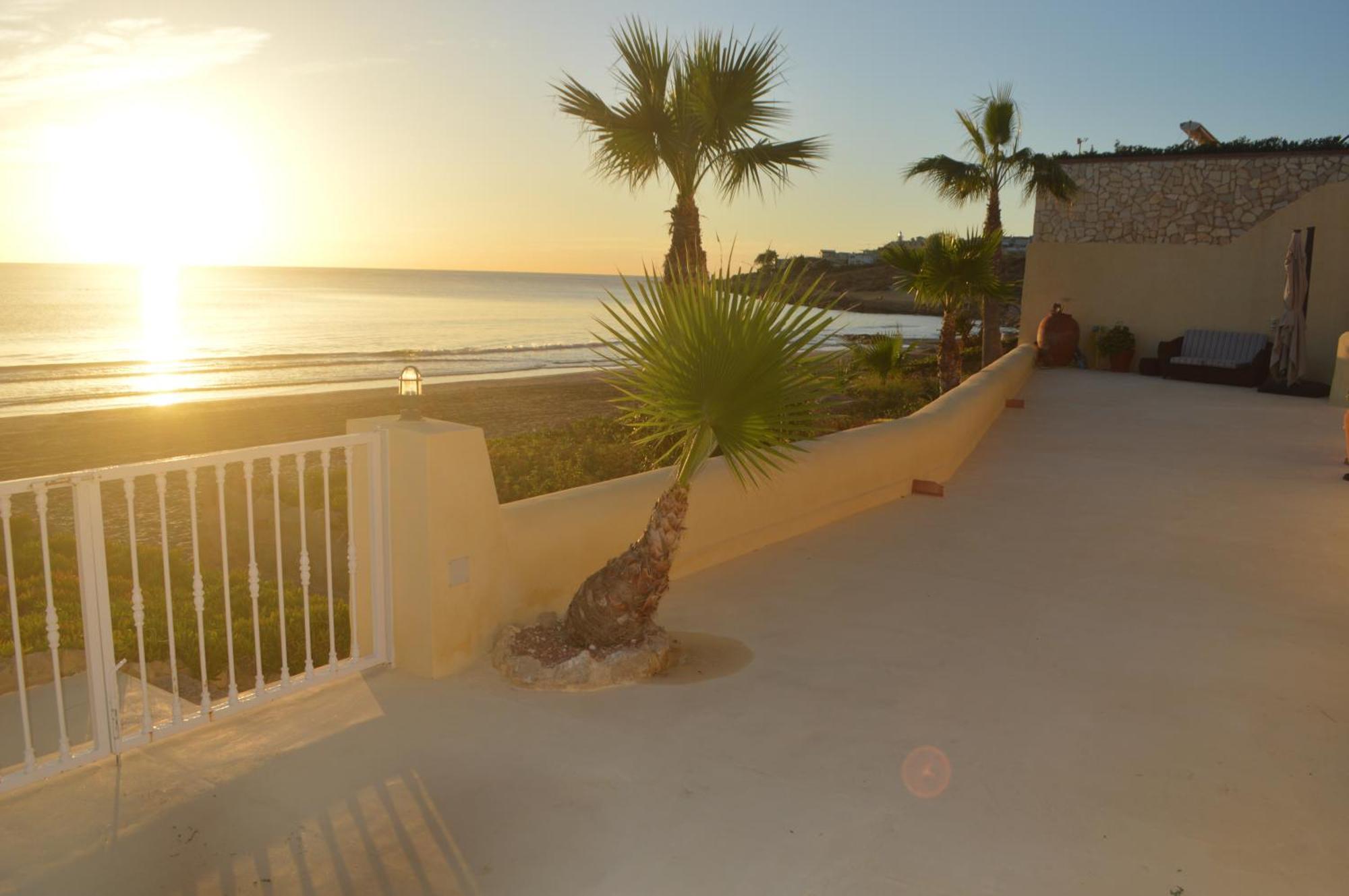 Extraordinario apartamento a pie de playa Chalet Roquetes Alicante Exterior foto