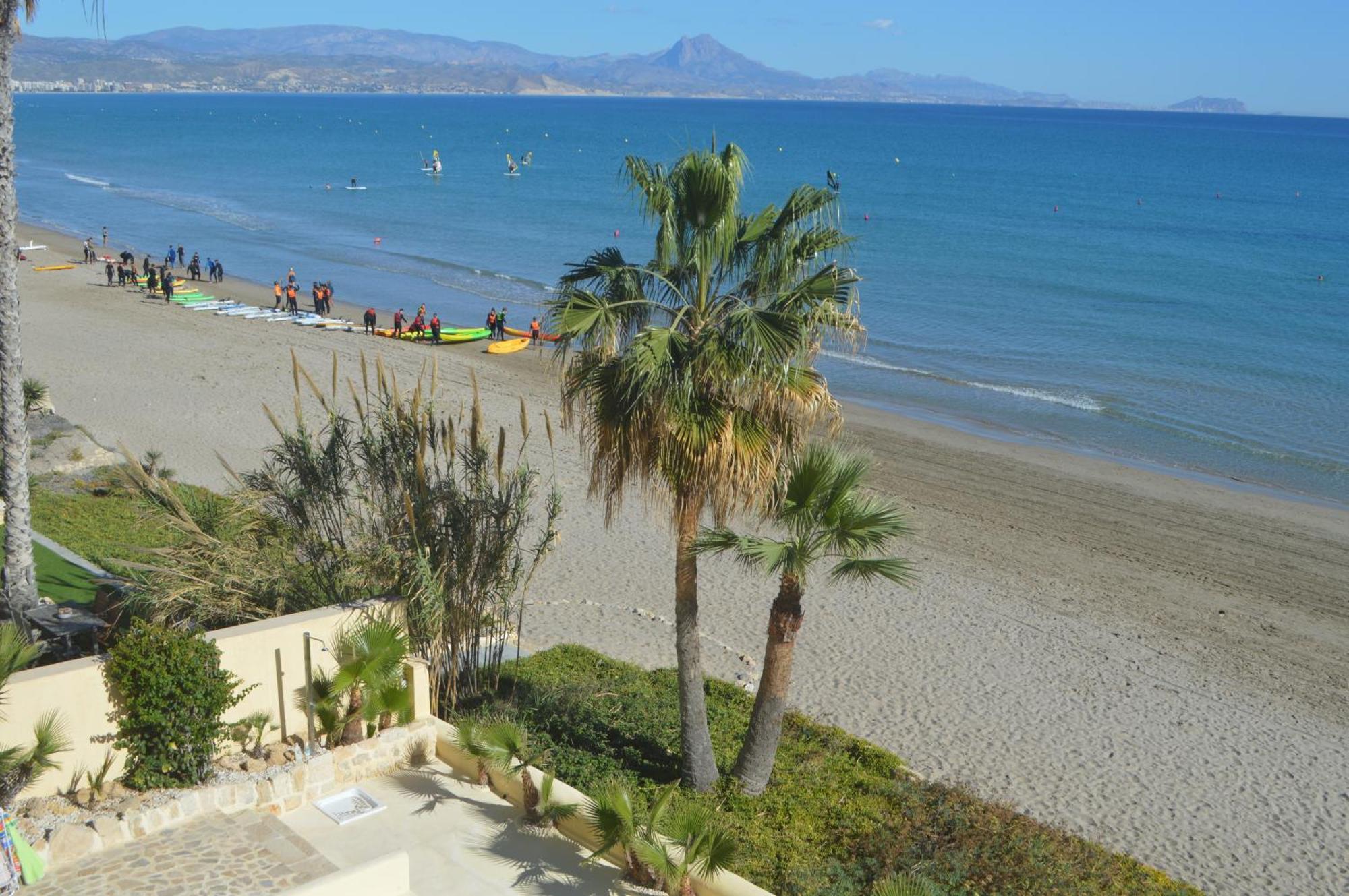 Extraordinario apartamento a pie de playa Chalet Roquetes Alicante Exterior foto